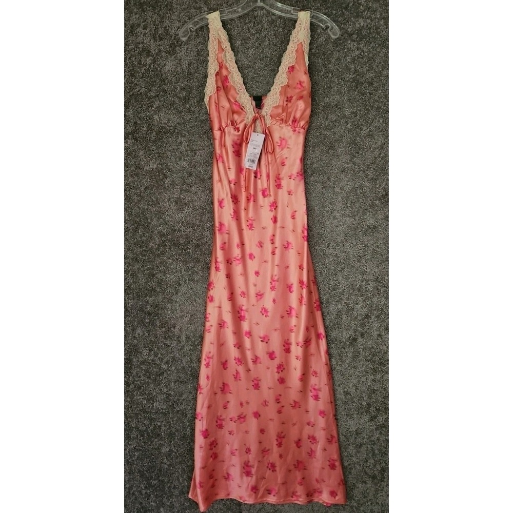NWT~ Wild Fable Size XXS Satin Lace Silky Deep V neck Slip Dress Floral Pink